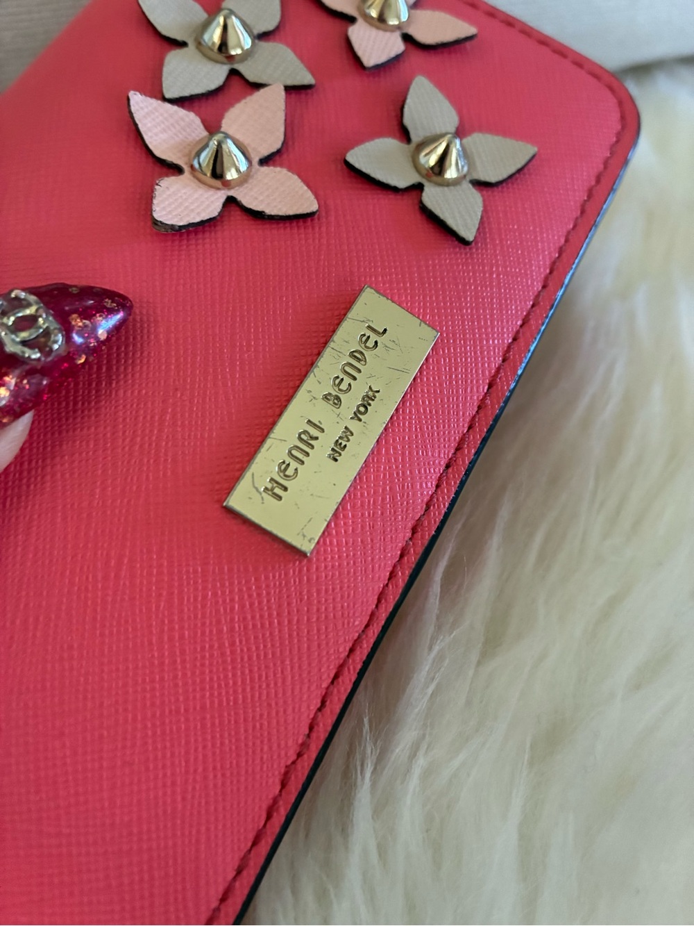 henri bendel coral pink floral applique wallet - Picture 3 of 16
